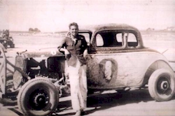 Morrie "Fireball" Fuller with #0 in 1951